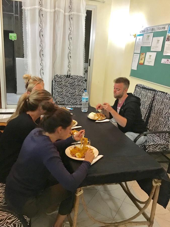 Wakawaka Hostel Аруша Екстериор снимка