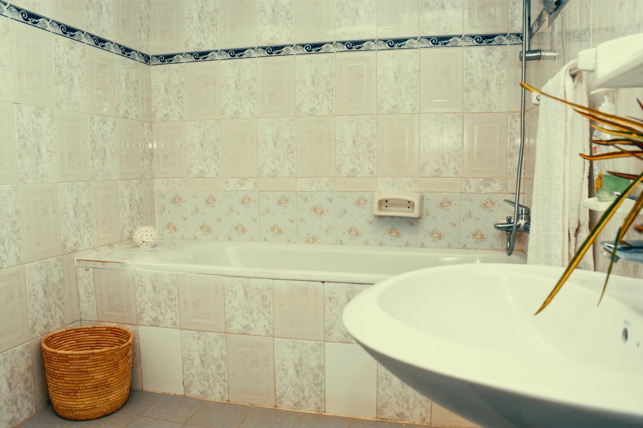 Wakawaka Hostel Аруша Екстериор снимка