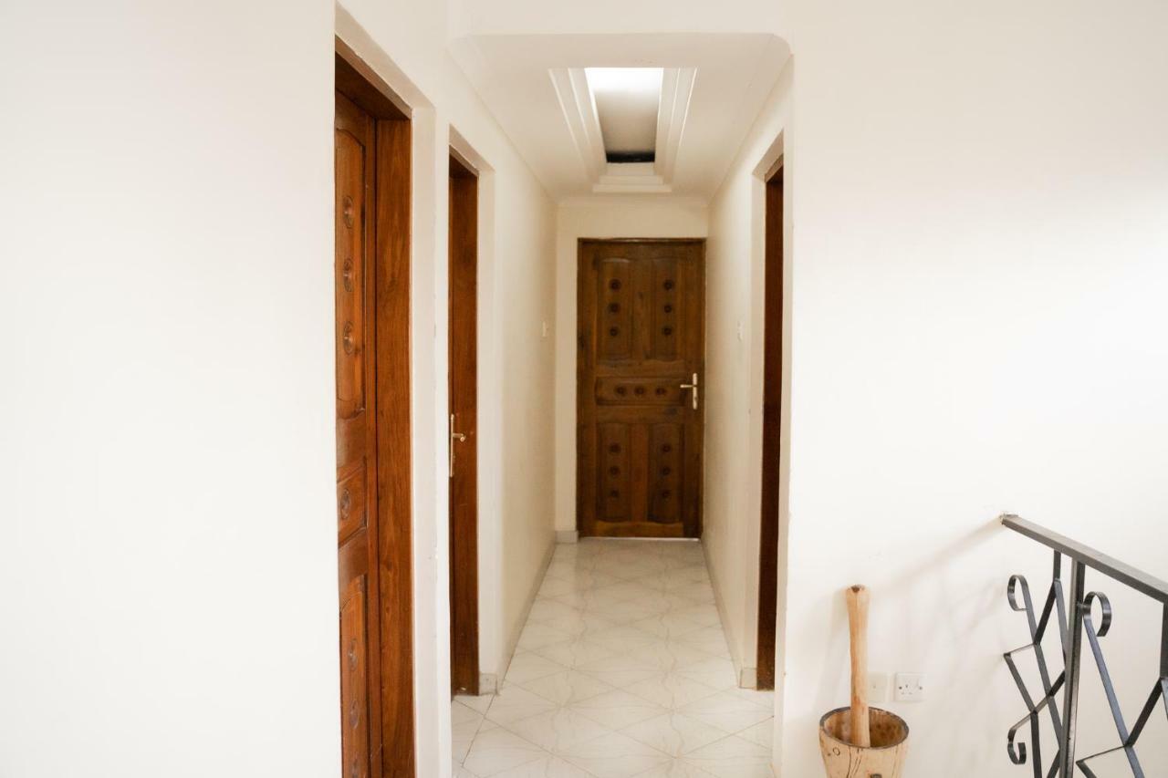 Wakawaka Hostel Аруша Екстериор снимка